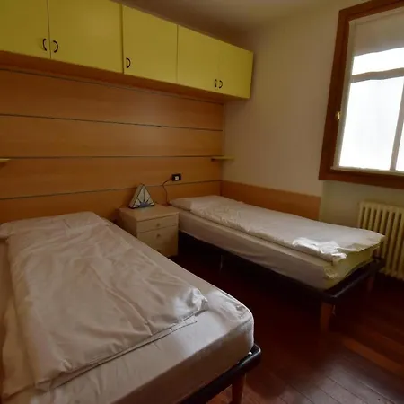 Excelsior Apartment *